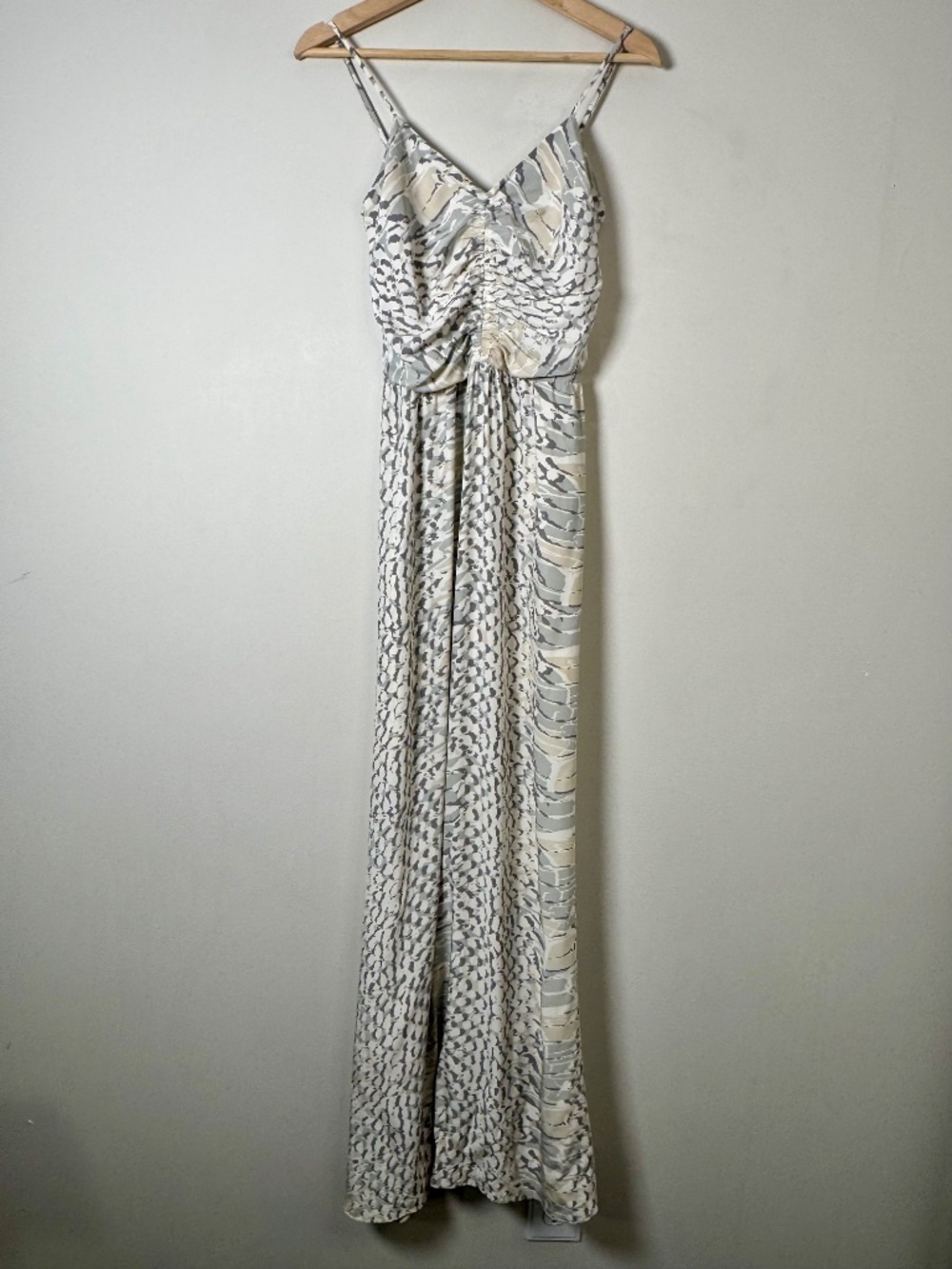 Parker New York 100% Silk Animal Print Maxi Dress in Grey White Sz XS - Picture 2 of 8